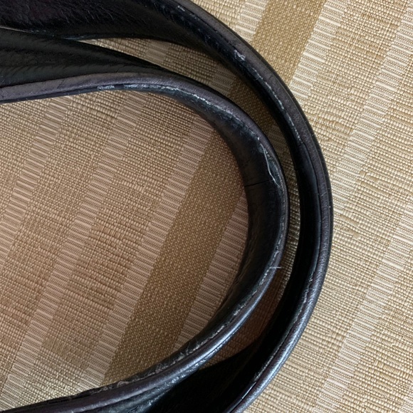 COLE HAAN black leather handbag. - Picture 6 of 7